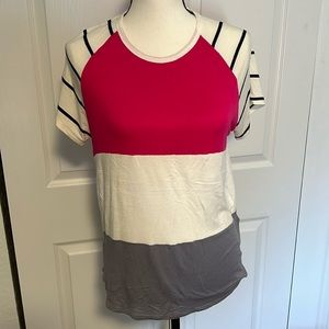Cute color block shirt